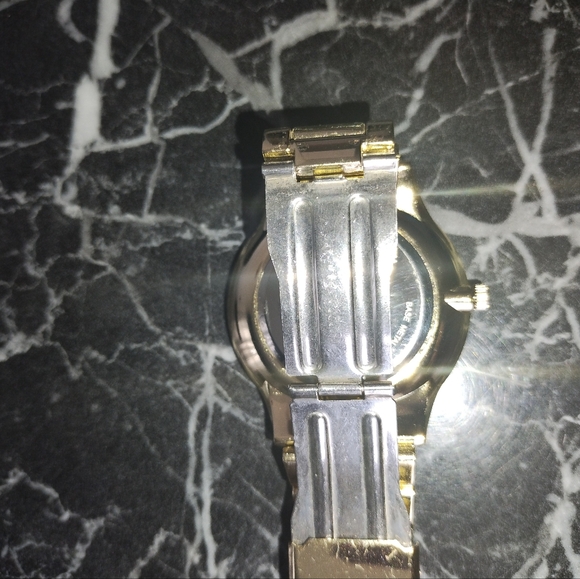 Joseph Abboud Watch - Picture 2 of 5